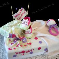 Baby shower cake It's a girl!