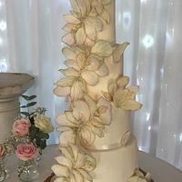 Autumnal Falling petal wedding cake 