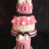 Minnie themed dress cake and smash