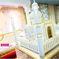 The Golden Taj Mahal Wedding Cake