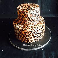 Leopard spots cake 