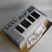keyboard cake