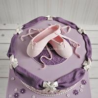 Ballet cake with point shoes