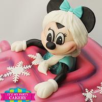 Minnie Mouse Meets Frozen