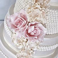 Pink glitter wedding cake w/ @pearleventsatx !