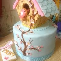 Birdhouse cookie cake!