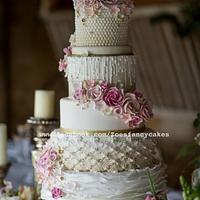 Wedding cake - professional shots 