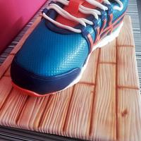 sport shoe cake