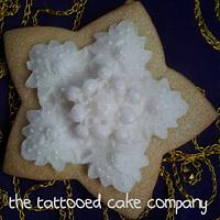 Snowflake lace cookie