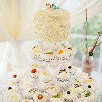 Free From Food Colouring! Natural Wedding Cake & Cupcakes