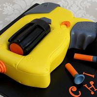 Nerf gun cake 