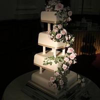 Rose & Ivy Wedding Cake