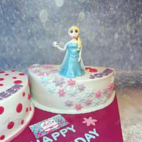 Minnie vs. Elsa by Arty cakes 