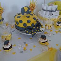 Elephant baby shower cake and cupcakes 
