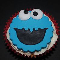 Elmo & Cookie Monster Cupcakes
