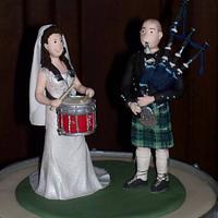 Bagpipe and drum wedding cake