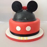 Mickey and Minnie cake 