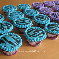 Animal print cupcakes