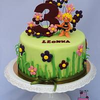 Cake bee Maya Cake bee Maya