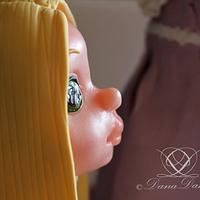 Details of Rapunzel doll of sugar paste