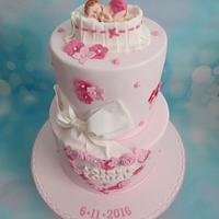 Aoibhe-Louise's pretty Christening cake