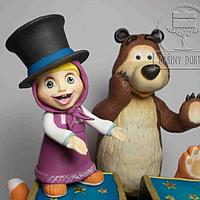 Masha and The Bear whit Tiger