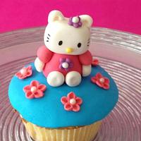 Hello Kitty Cupcakes