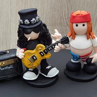 Slash Hat Guns & Roses cake