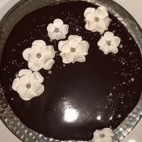 New Year's chocolate mirror cake 