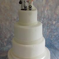 Weightlifters wedding cake