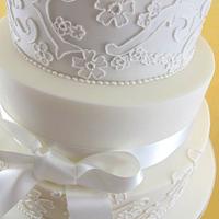 Lace and Bows Wedding Cake