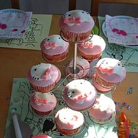 Hello Kitty cake and muffins