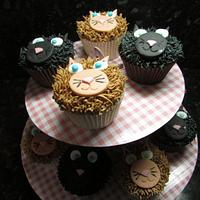 Cute cat cupcakes 