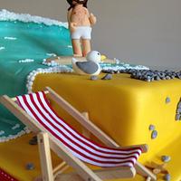 Surfer's wave & beach cake
