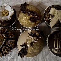 Regency Collection Cupcakes