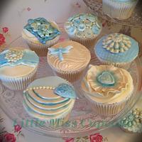 Vintage blue cupcakes