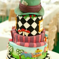 Alice in Wonderland wedding cake 