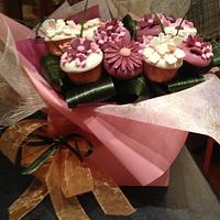 Cupcake flower bouquet box