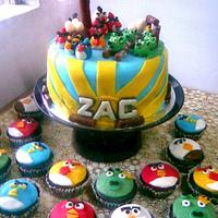 Angry Birds themed cake and cupcakes