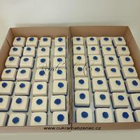 White and blue wedding cake and mini cakes