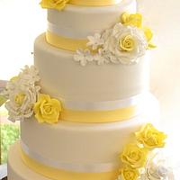 Summer Roses Wedding Cake