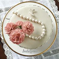 Carnations and pearls 