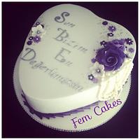 Purple flower heart cake