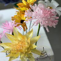 Edible paper flowers