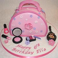 Make-up and handbag cake