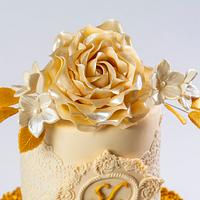 Wedding Cake Gold & Ivory