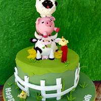 Críoadh - Farmyard Birthday Cake