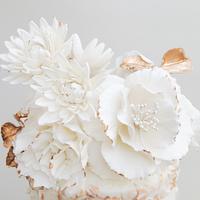 White elegance winter wedding cake