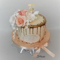 Drip cake with roses