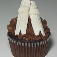 Cricket (the game!) cupcakes